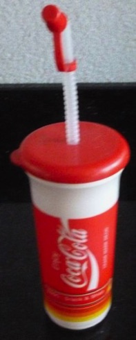 5802-4 € 1,50  coca cola drinkbeker esso H.19 br. 9 cm